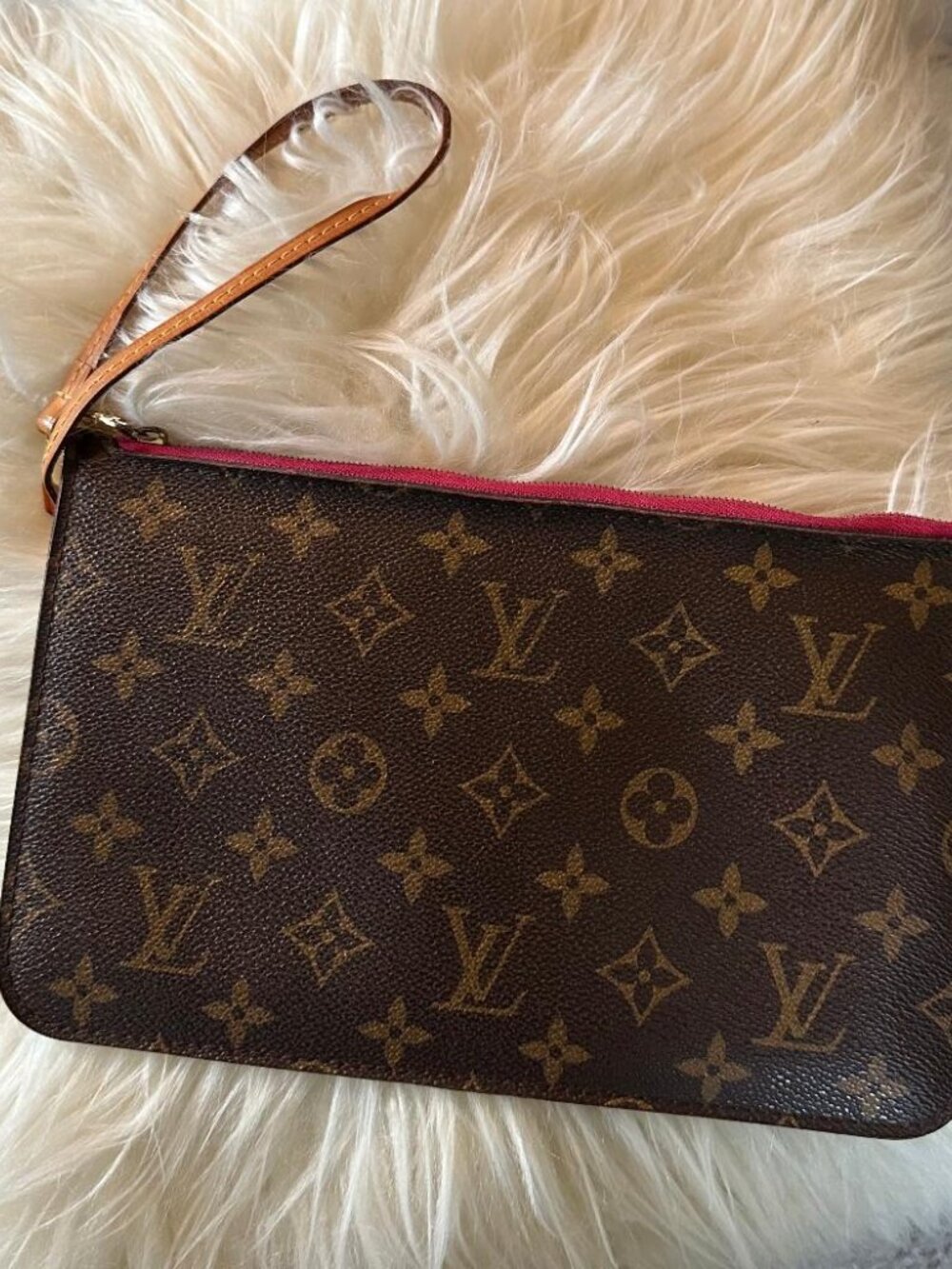 Louis Vuitton Neverfull GM Monogram tote - Picture 12 of 16